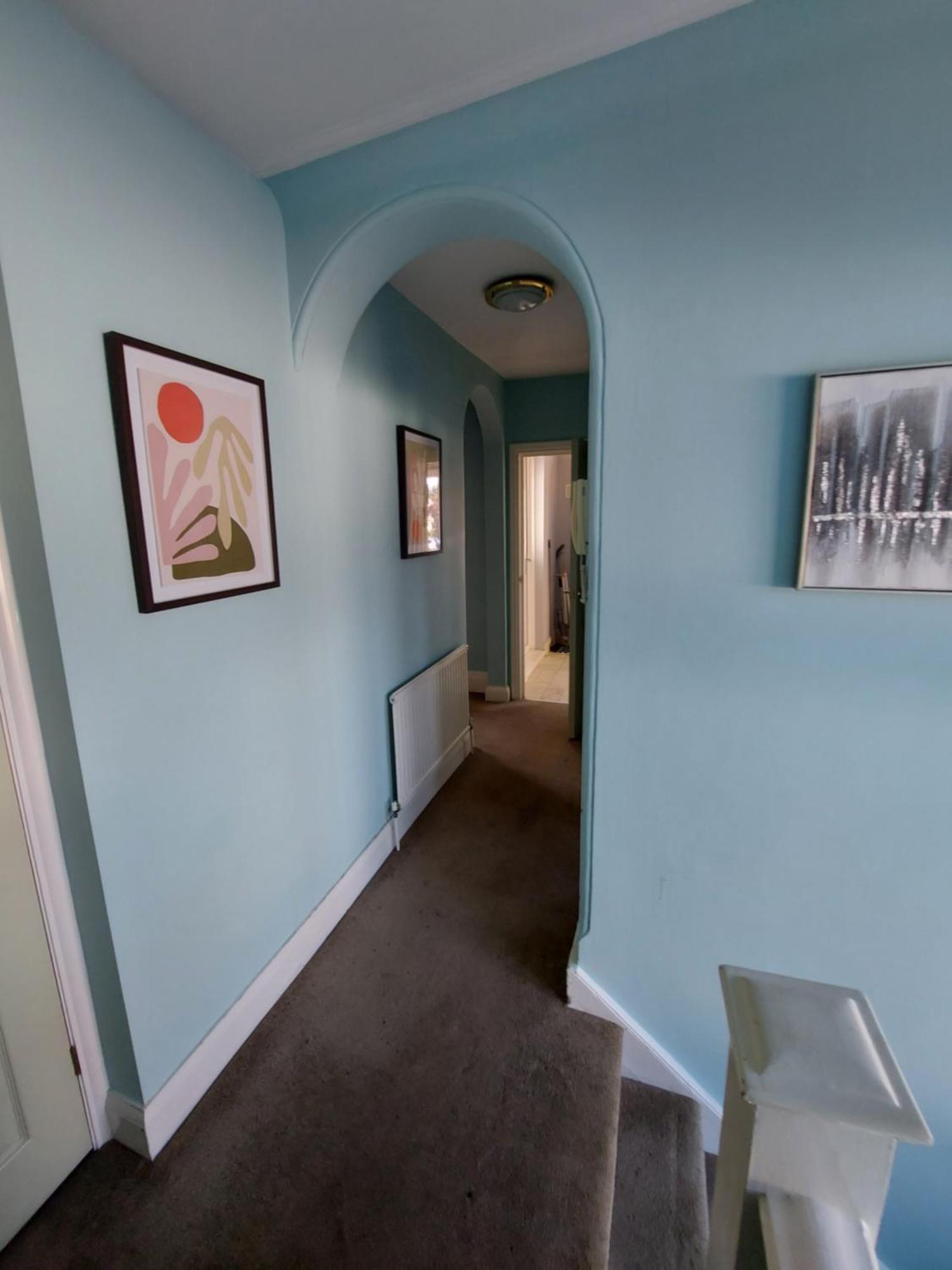 Large 4 Bedrooms Golders London